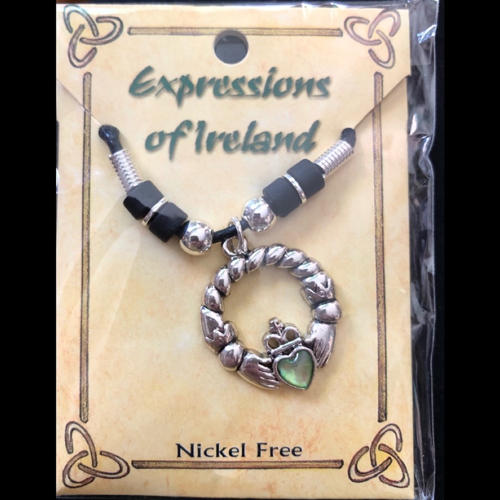 Irish Celtic OPAL-type Pendant Wreath Crown heart + Leather Necklace Ireland NEW